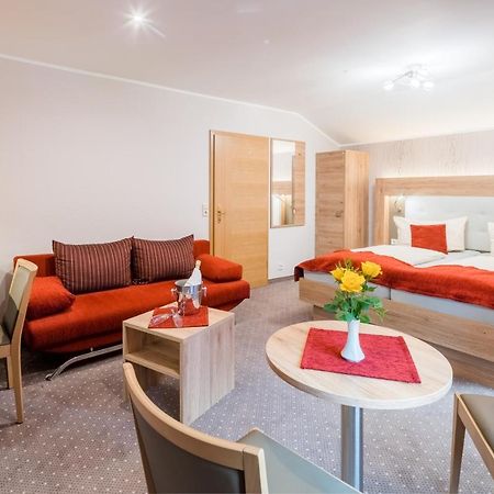 Hotel Rabennest 라베나우 외부 사진